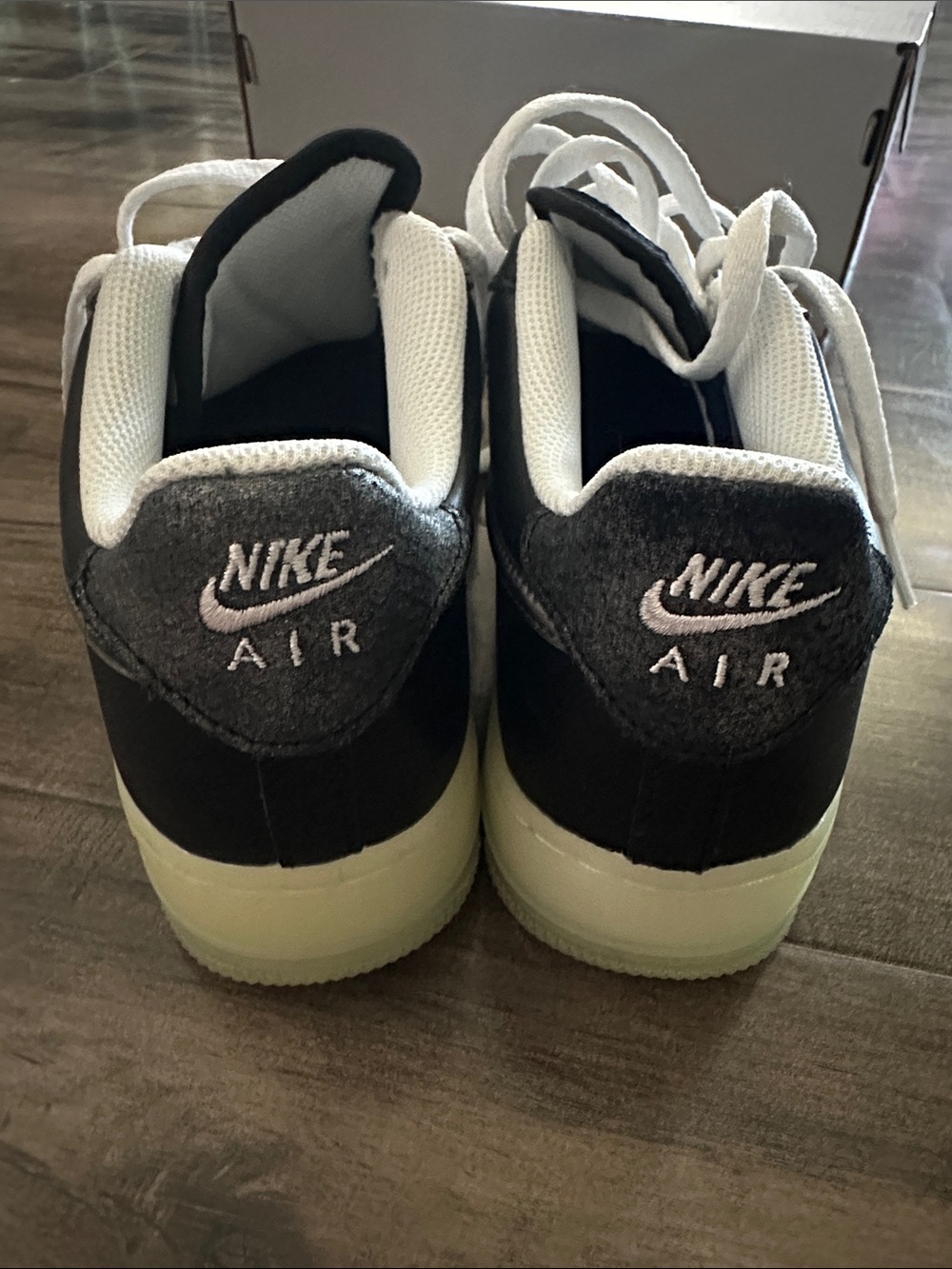 Nike Air Force 1LV8 size 6.5 - Picture 5 of 7